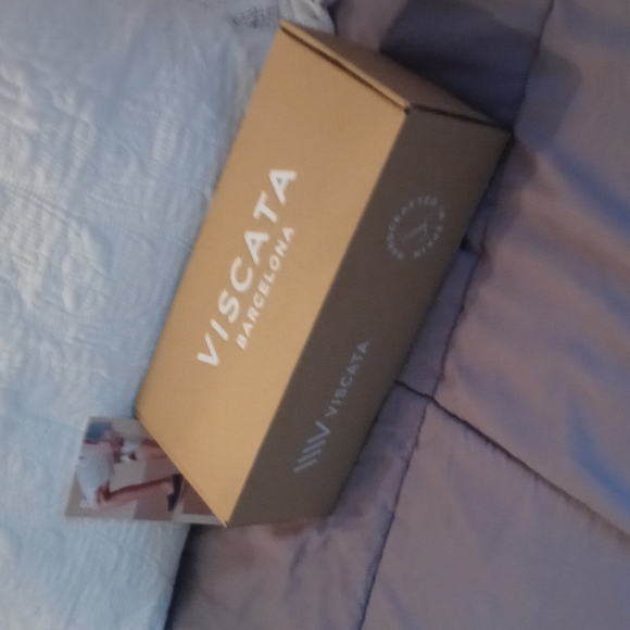 Shoes - Picture 4 of 4